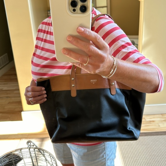 Fossil tote - Picture 3 of 9